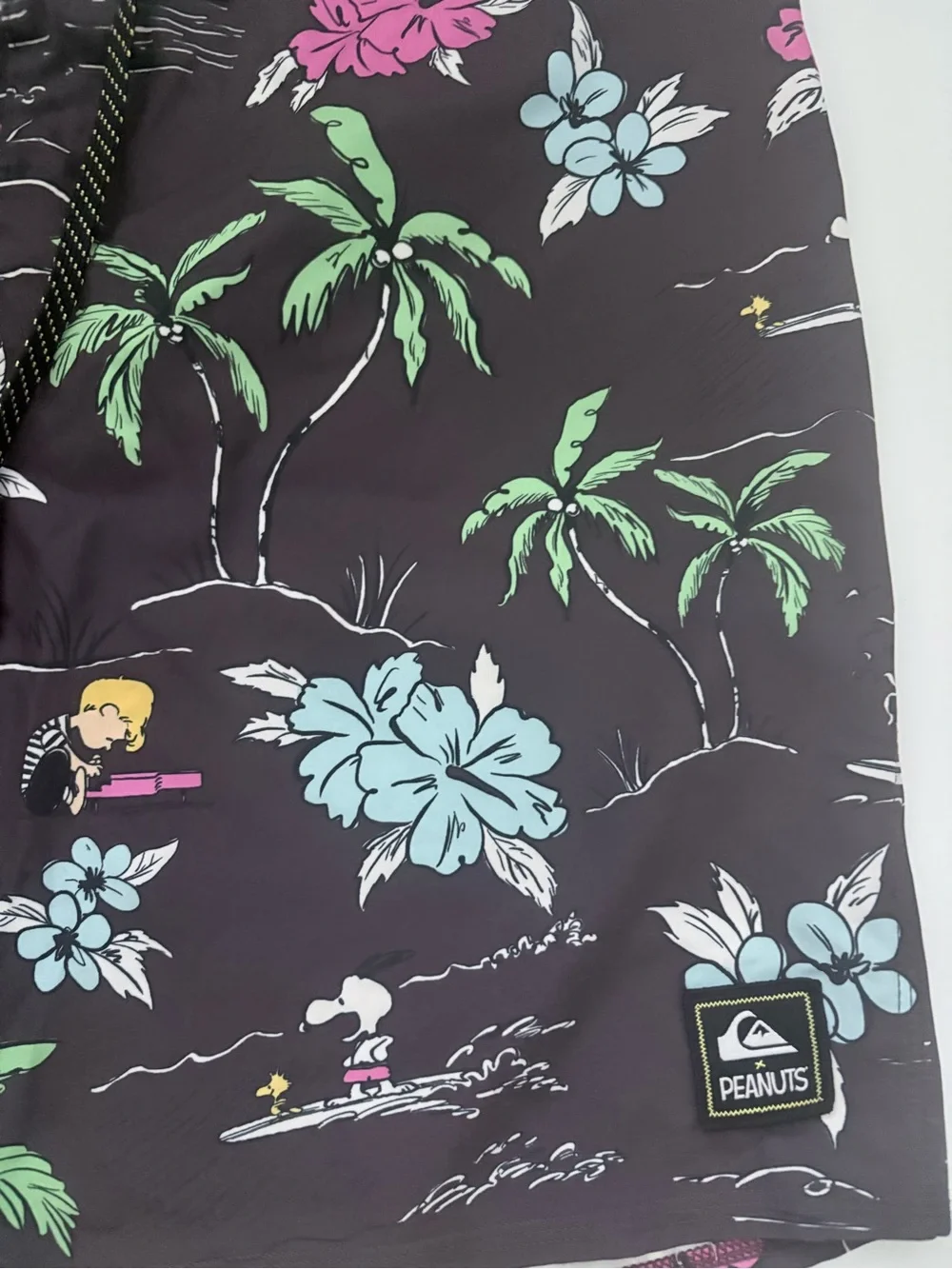 Quiksilver x Peanuts Men's Board Shorts Size 36